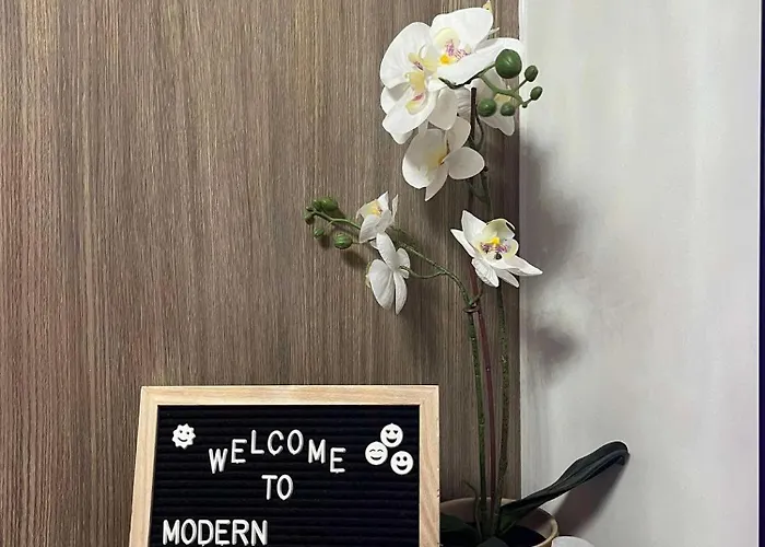 Apartment Modern Sanctuary Near - Moa *