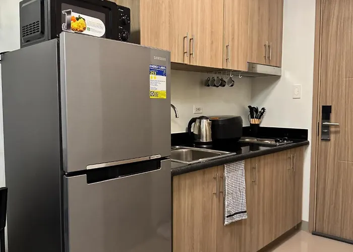 Modern Sanctuary Near - Moa Apartment *